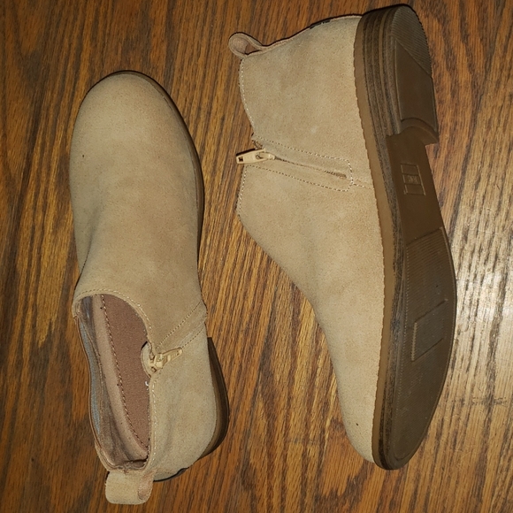 TOMS Suede Pink Ankle Boots - Picture 5 of 7